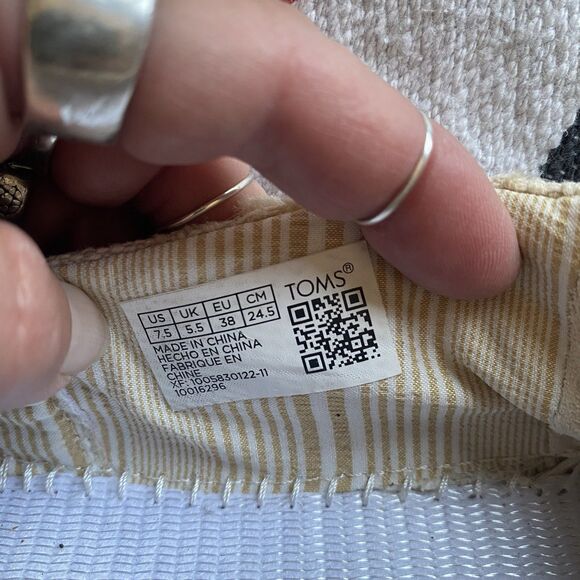 Toms Parker Slip On Boat Shoe Sneakers. Natural Color. Distressed. Size 7.5. - Picture 7 of 14